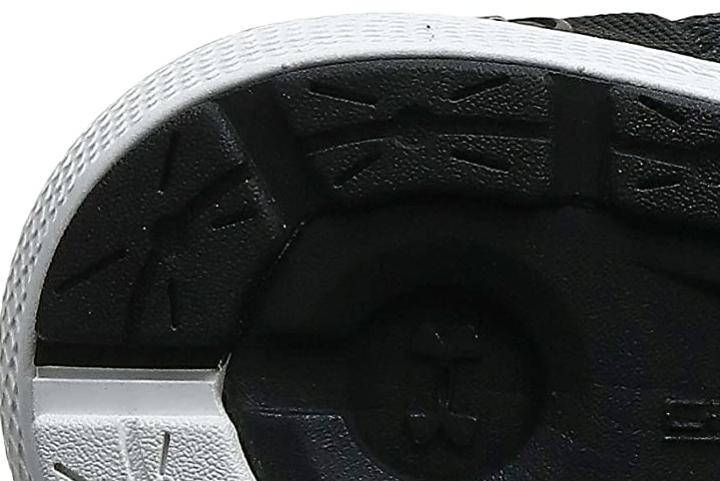 Under Armour Charged Rogue 2.5 outsole